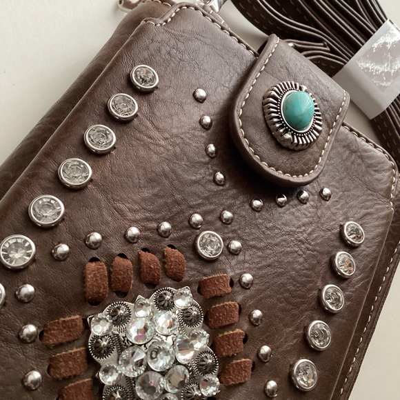 American Bling Crossbody Wallet & Phone Bag Aztec Rhinestone Stud Turquoise NWT - Picture 13 of 15